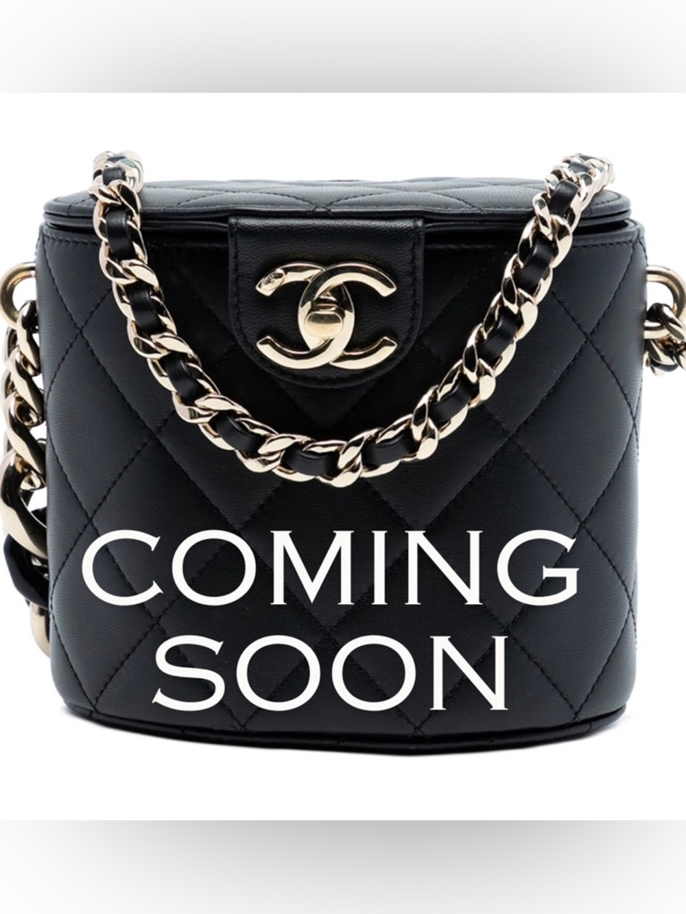 Chanel Black Quilted Lambskin
Resin Chain Vanity l c.2019 | Excellent Condition.
